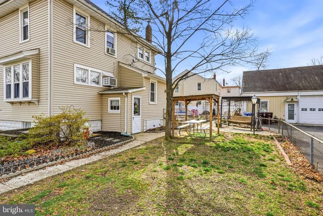 300 DELAWARE AVE, Riverside, NJ 08075