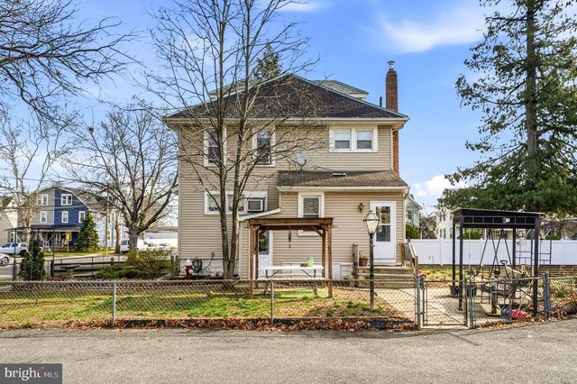 300 DELAWARE AVE, Riverside, NJ 08075