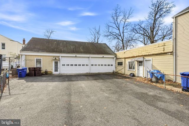 300 DELAWARE AVE, Riverside, NJ 08075