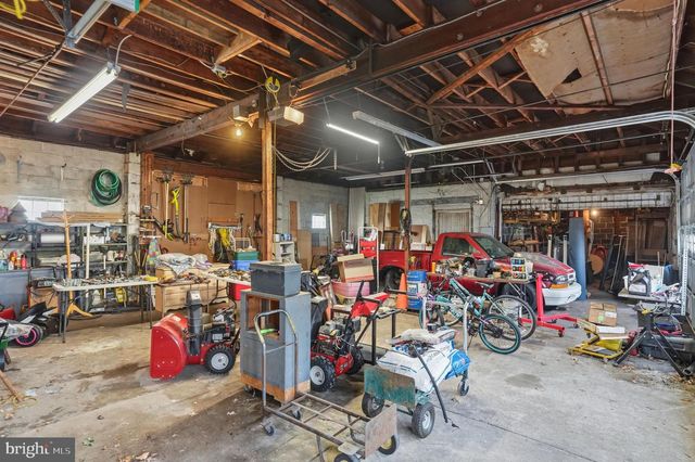 300 DELAWARE AVE, Riverside, NJ 08075