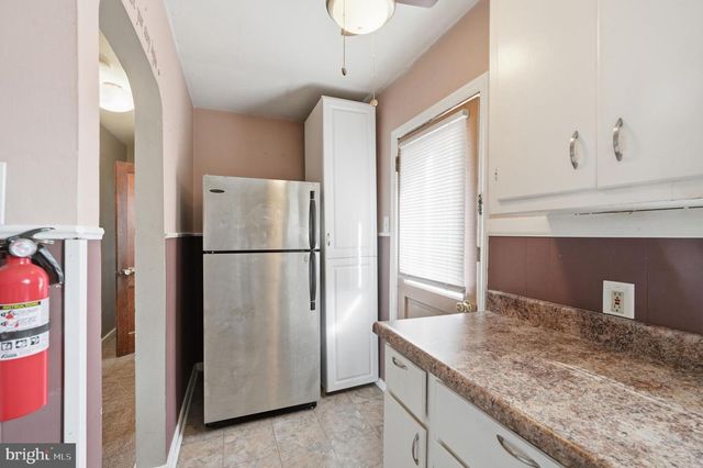 300 DELAWARE AVE, Riverside, NJ 08075