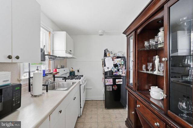 300 DELAWARE AVE, Riverside, NJ 08075