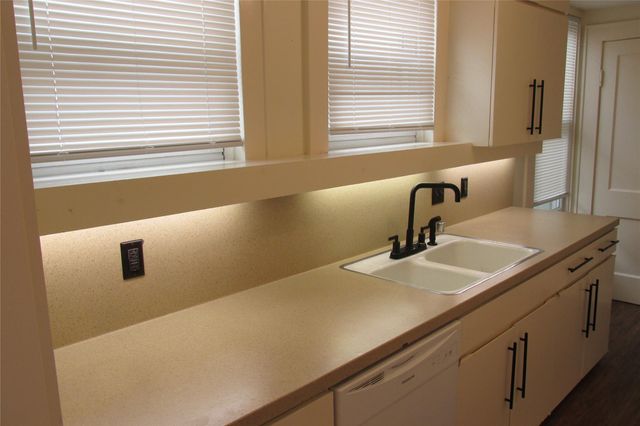 800 San Antonio ST 504 W 8th, Austin, TX 78701