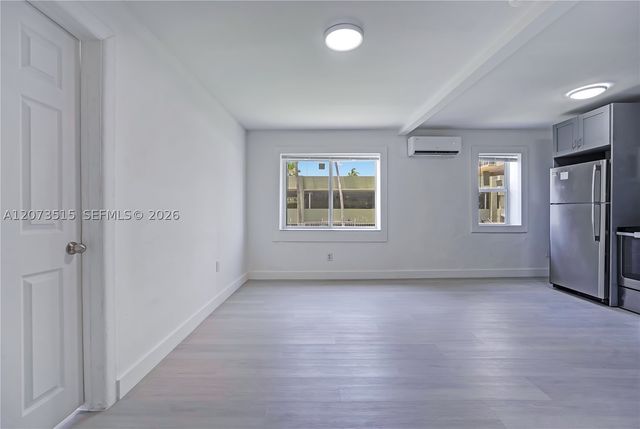 769 NW 10th St 3, Miami, FL 33136