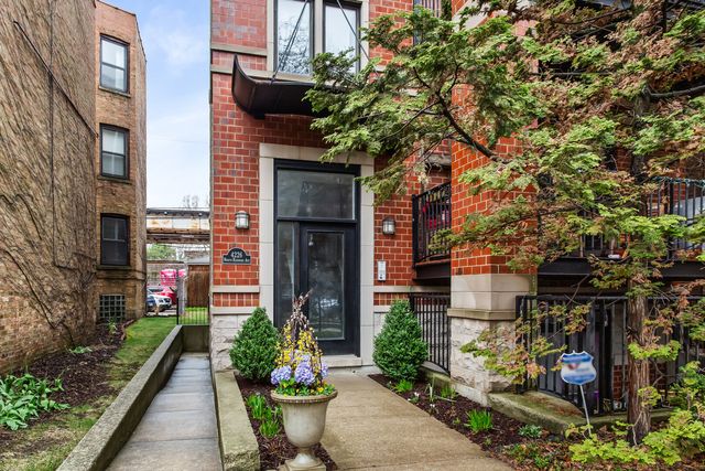 4226 N KENMORE Avenue 3, Chicago, IL 60613