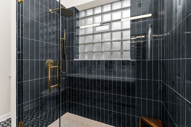 4226 N KENMORE Avenue 3, Chicago, IL 60613