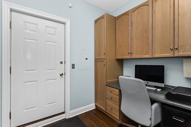 4226 N KENMORE Avenue 3, Chicago, IL 60613