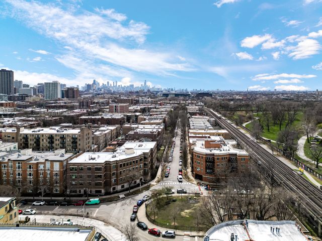 4226 N KENMORE Avenue 3, Chicago, IL 60613