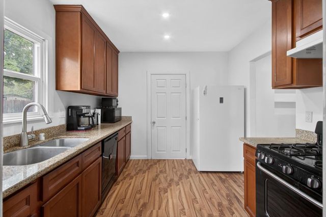 5312 Rockwell Rd, North Highlands, CA 95660