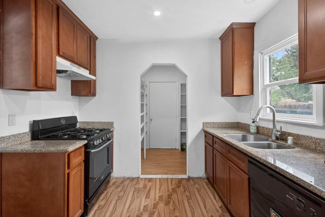 5312 Rockwell Rd, North Highlands, CA 95660