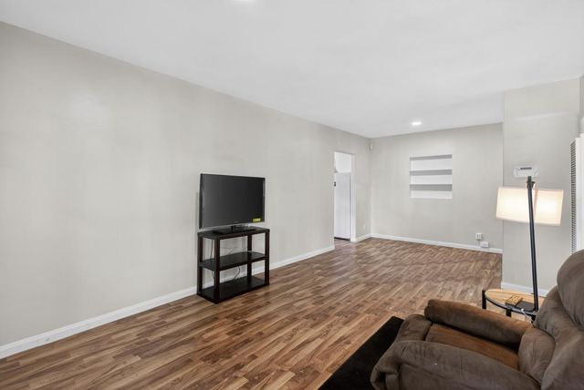 5312 Rockwell Rd, North Highlands, CA 95660