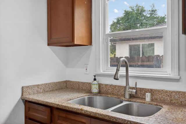 5312 Rockwell Rd, North Highlands, CA 95660