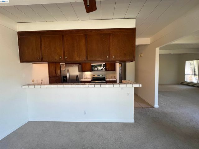 39139 Argonaut Way 202, Fremont, CA 94538