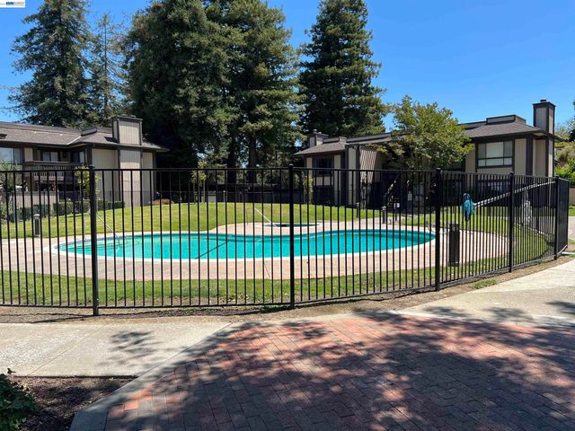 39139 Argonaut Way 202, Fremont, CA 94538