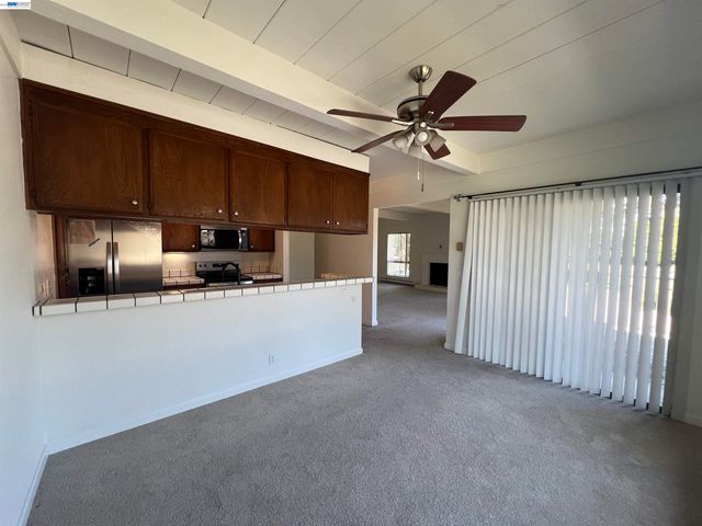 39139 Argonaut Way 202, Fremont, CA 94538