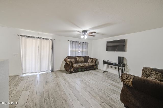 8315 W CORDES Road, Tolleson, AZ 85353