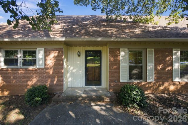 7416 Folger Drive, Charlotte, NC 28226