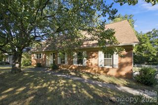 7416 Folger Drive, Charlotte, NC 28226