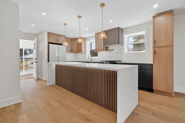 17 Franklin Avenue, River Forest, IL 60305