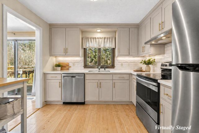 5 Maple Lane, Brewster, MA 02631