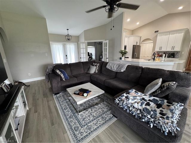 1229 SW 29th TER, Cape Coral, FL 33914