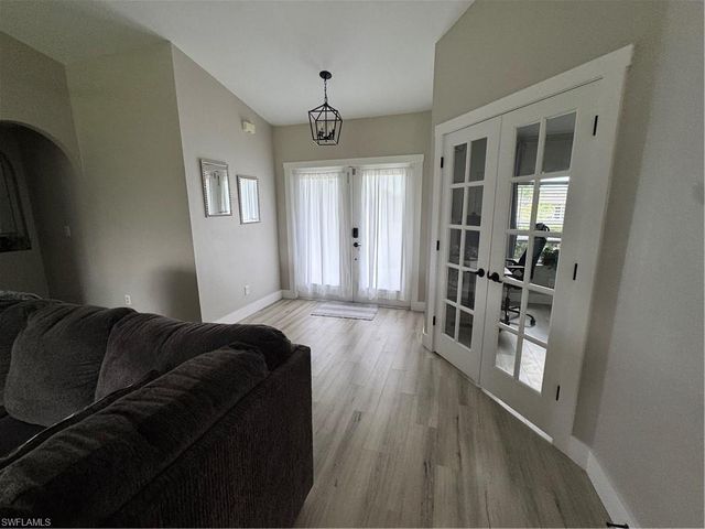 1229 SW 29th TER, Cape Coral, FL 33914