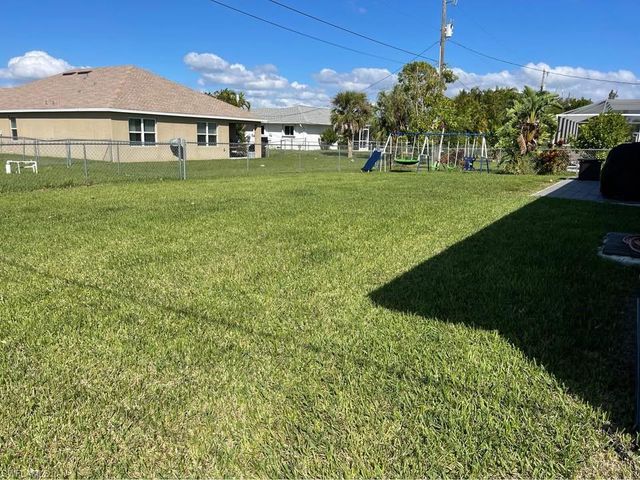1229 SW 29th TER, Cape Coral, FL 33914