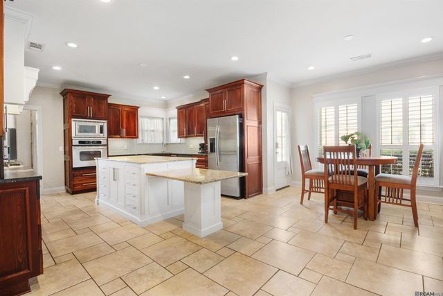 8768 Wyeth Dr, Denham Springs, LA 70706