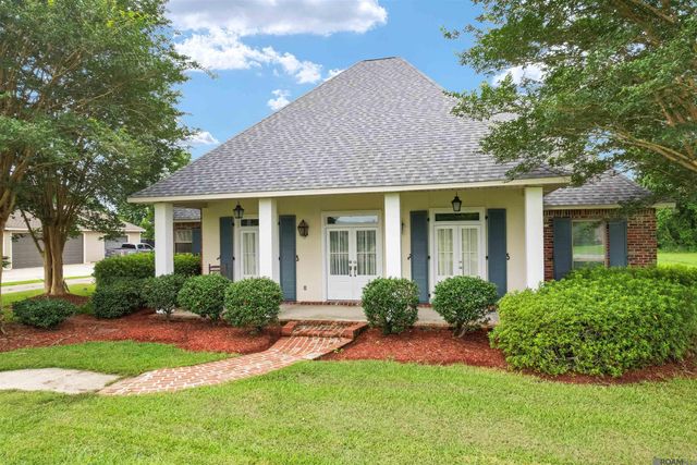 8768 Wyeth Dr, Denham Springs, LA 70706