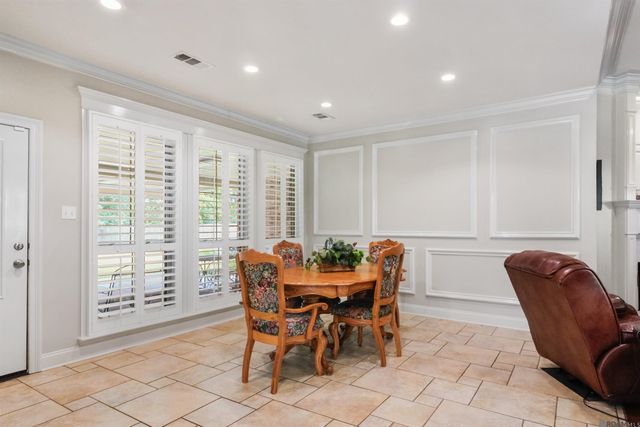 8768 Wyeth Dr, Denham Springs, LA 70706