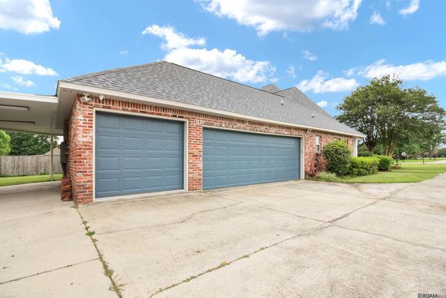 8768 Wyeth Dr, Denham Springs, LA 70706
