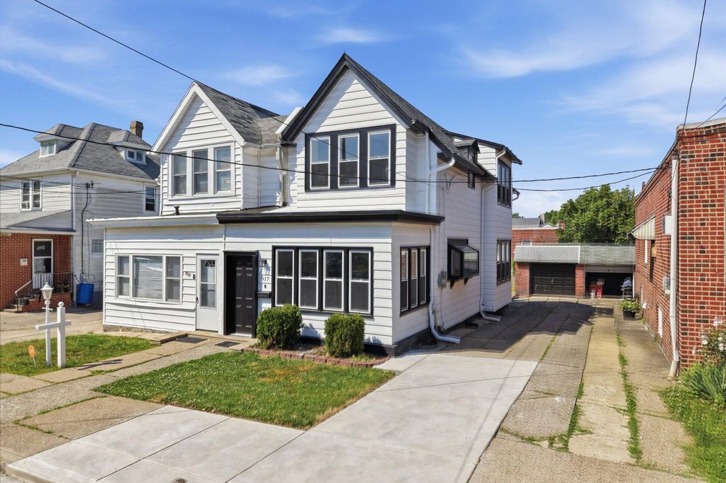 917 OAKMONT ST, Philadelphia, PA 19111