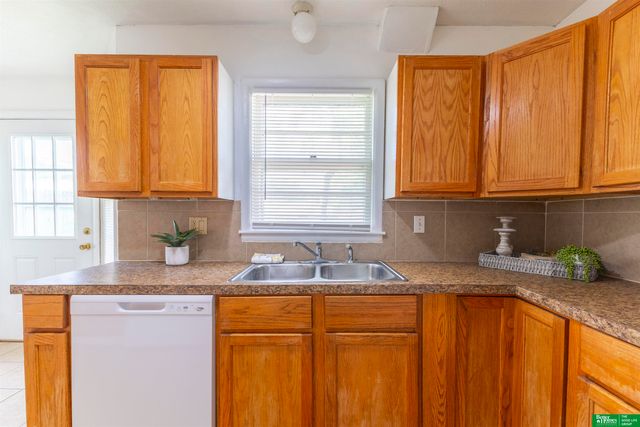 5314 N 48th Street, Omaha, NE 68104