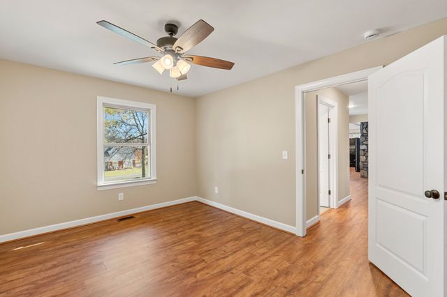 325 Walnut Ct, White House, TN 37188