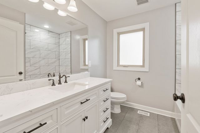 325 Walnut Ct, White House, TN 37188