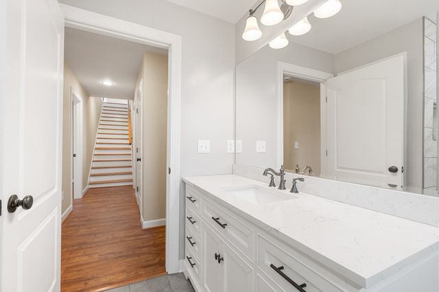 325 Walnut Ct, White House, TN 37188