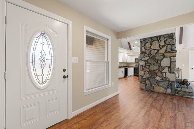 325 Walnut Ct, White House, TN 37188