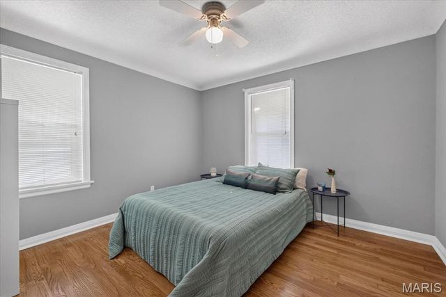 5348 Sunshine Drive, St Louis, MO 63109