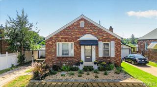5348 Sunshine Drive, St Louis, MO 63109