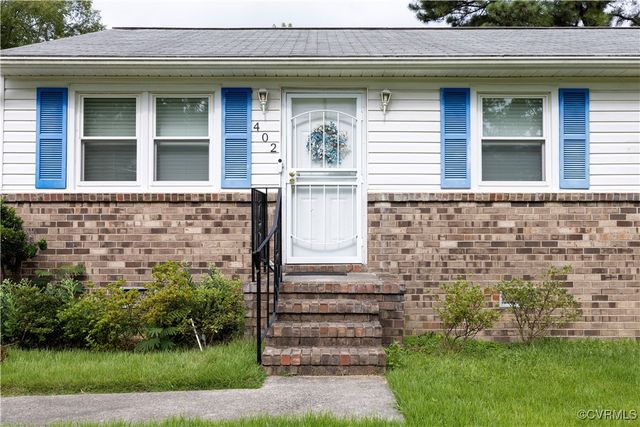 402 Pin Oak Dr, Hopewell, VA 23860