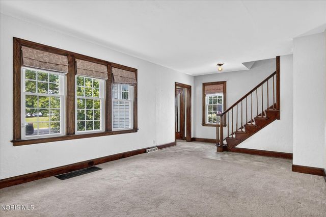 1831 Heatherdowns Boulevard, Toledo, OH 43614
