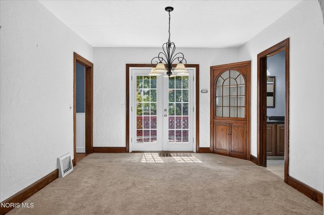 1831 Heatherdowns Boulevard, Toledo, OH 43614