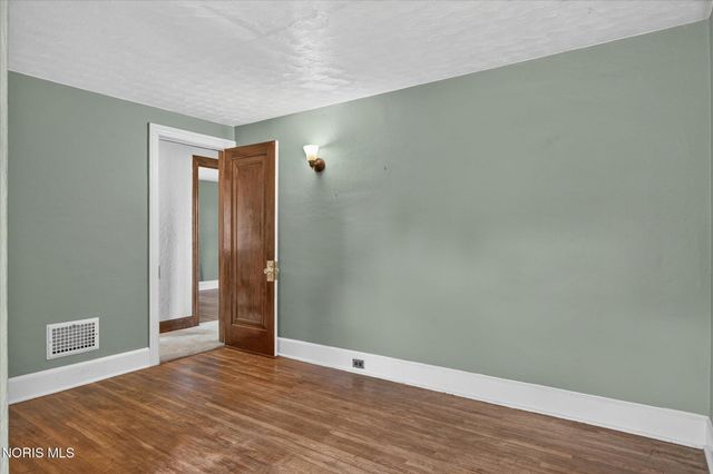 1831 Heatherdowns Boulevard, Toledo, OH 43614