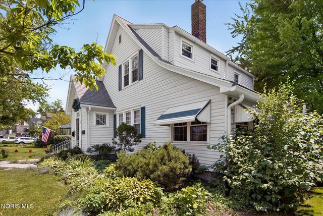 1831 Heatherdowns Boulevard, Toledo, OH 43614
