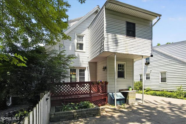 1831 Heatherdowns Boulevard, Toledo, OH 43614