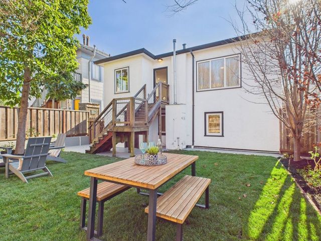 680 42nd St, Oakland, CA 94609