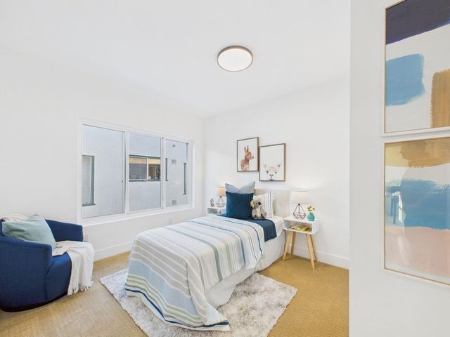 680 42nd St, Oakland, CA 94609