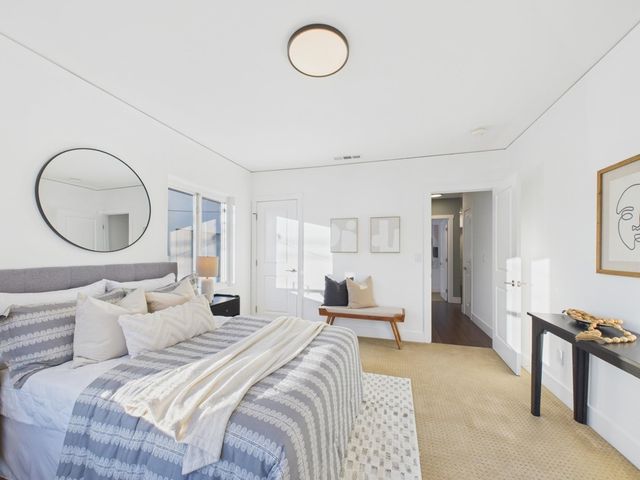 680 42nd St, Oakland, CA 94609