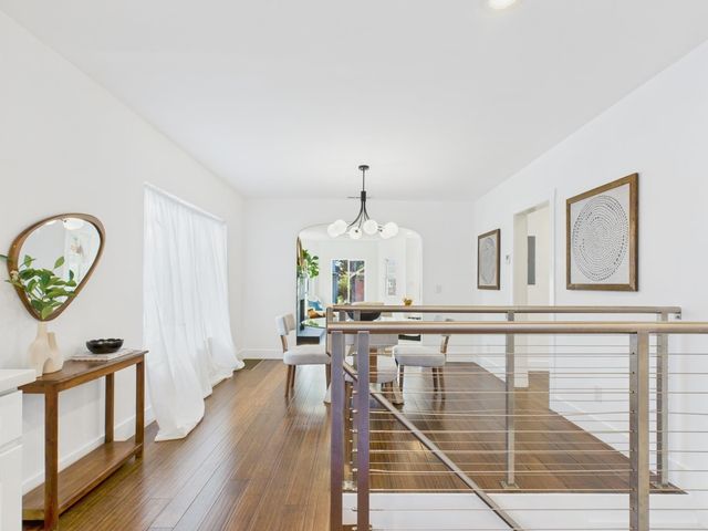 680 42nd St, Oakland, CA 94609