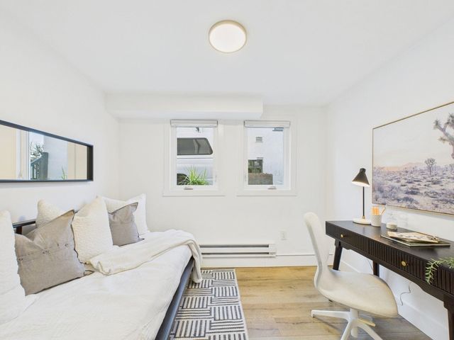 680 42nd St, Oakland, CA 94609